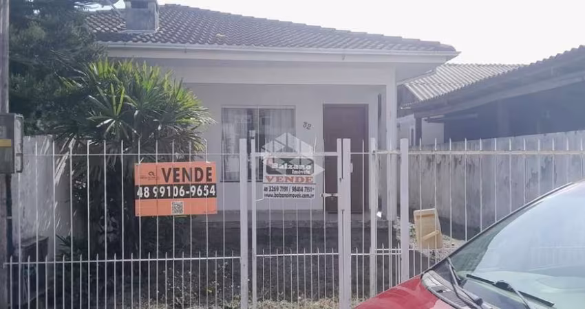 Casa 2 dormitórios sendo 1 suíte no Rio Vermelho