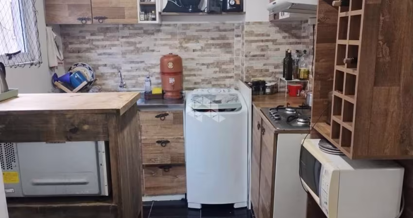 Apartamento 2 quartos, Semi mobiliado  no  Centro Histórico de  Porto Alegre