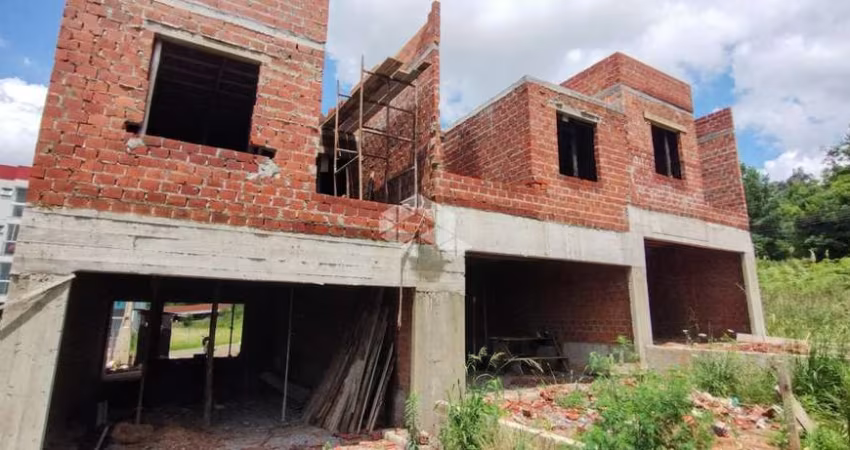 SOBRADO EM CONSTRUÇÃO COM 3 DORMITÓRIOS SENDO 1 SUÍTE NO BAIRRO COLINA SORRISO EM CAXIAS DO SUL
