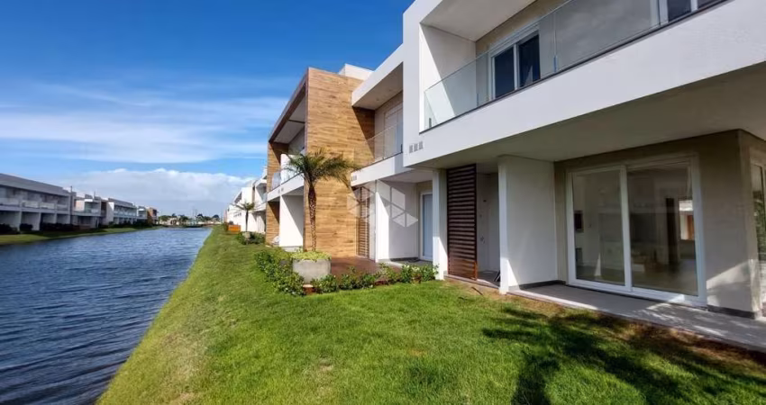 Sobrado à beira do lago no Condomínio Murano ? exclusividade, lazer completo e localização estratégica