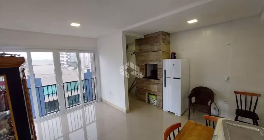 Sofisticação e vista para o pôr do sol: apartamento novo com 2 dormitórios  com suíte no Centro de Capão da Canoa.