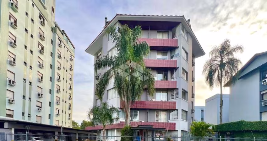 Apartamento Térreo Amplo e Completo - 2 Dormitórios + Suíte + Terraço + Churrasqueira!