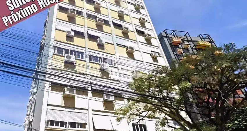 3 dormitórios, suite, closet, 1 vaga e mais estacionamento p/visitante. próximo moinhos de vento.