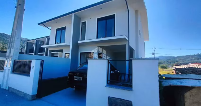 Sobrado com 3 dormitórios, sendo 1 suíte e 110 m² para vender por r$ 580.000,00.