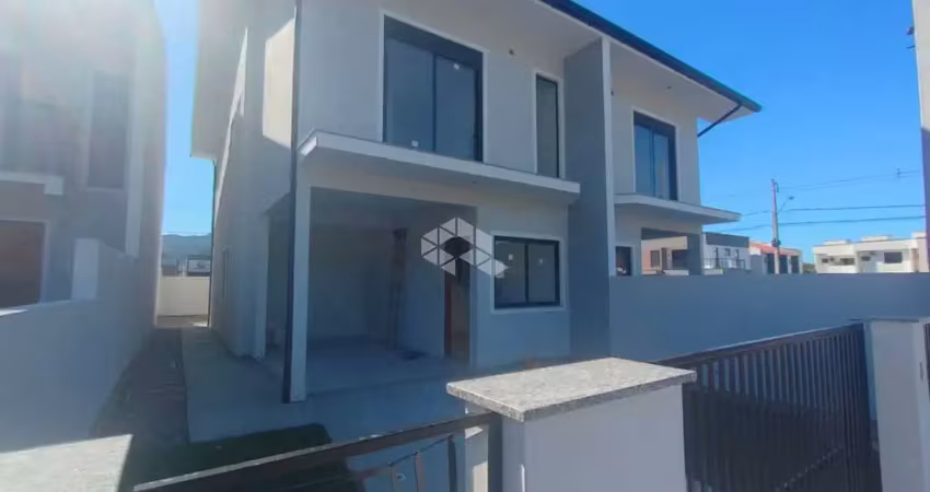 Sobrado com 3 dormitórios, sendo 1 suíte e 110 m² para vender por r$ 580.000,00.