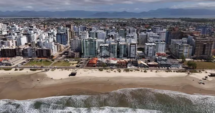 Andar alto dois dormitórios mobiliado e decorado uma quadra da praia capão da canoa rs