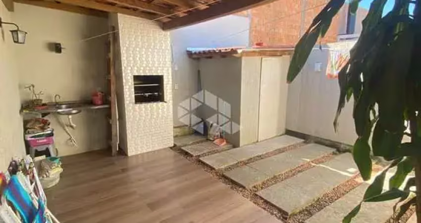 Casa 2 dormitórios, com vaga de garagem na frente - bairro olaria /canoas