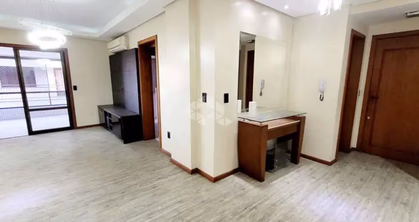 Diferenciado apartamento com 120m², 03 dormitórios e garagem.