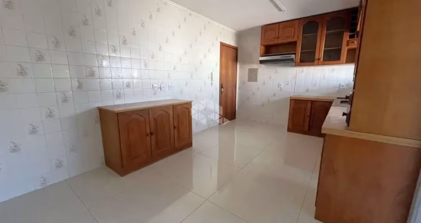 Apartamento semimobiliado 3 dormitórios no bairro exposição em caxias do sul