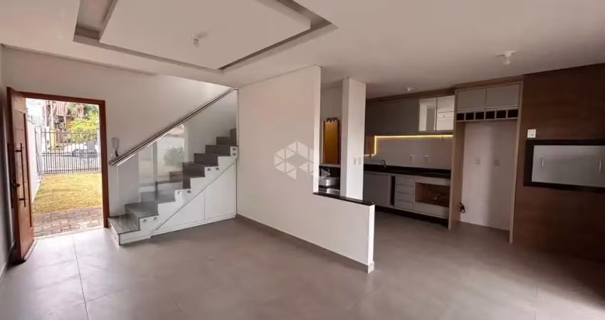 Casa sobrado, 2 dormitórios, 1 suite, 2 banheiros, 1 lavabo, cozinha, sala, patio fundos, aceita financiamento bancário.