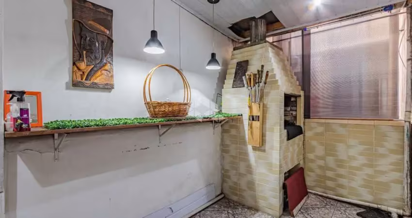 Apartamento 2 dormitórios.duas sacadas. churrasqueira. floresta.zona norte