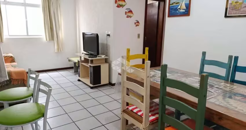 Apartamento com dois dormitórios em bombas -bombinhas -sc