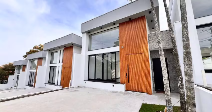 Casa com 3 quartos à venda na Rua Remi Henrique Müller, 47, Hamburgo Velho, Novo Hamburgo