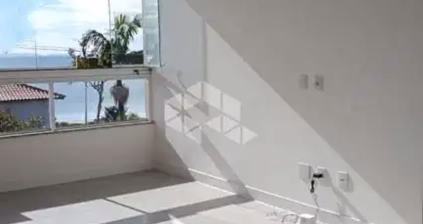 Apartamento com 2 dormitórios e vista mar, à venda em cachoeira do bom jesus.