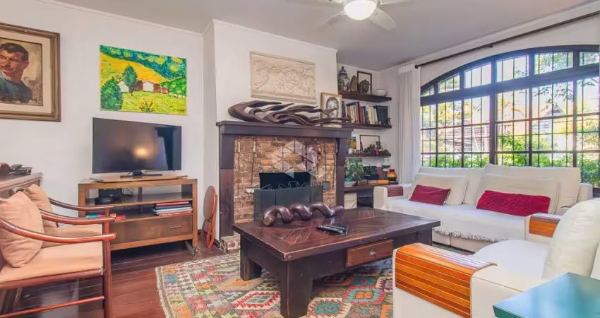 Casa com 3 quartos à venda na Rua Ely Costa, 100, Boa Vista, Porto Alegre