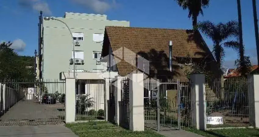 Ótimo apartamento com 2 dormitorios  e garagem em ipanema