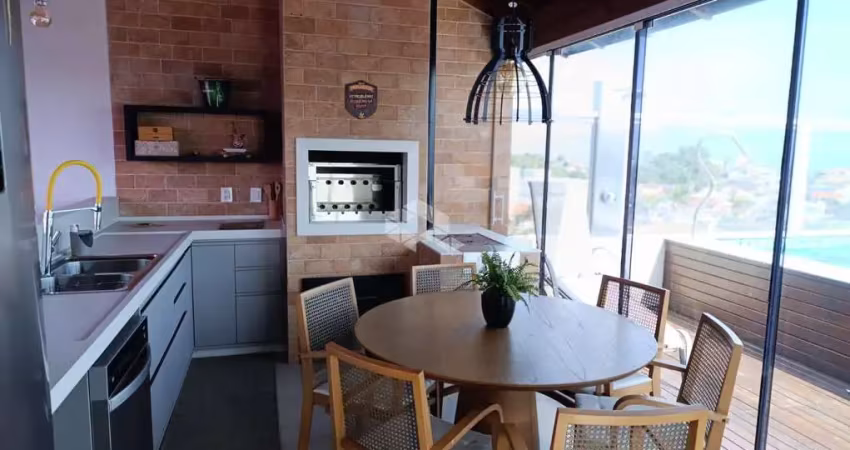 Casa ampla 3 andares com 4 banheiros em florianópolis/sc