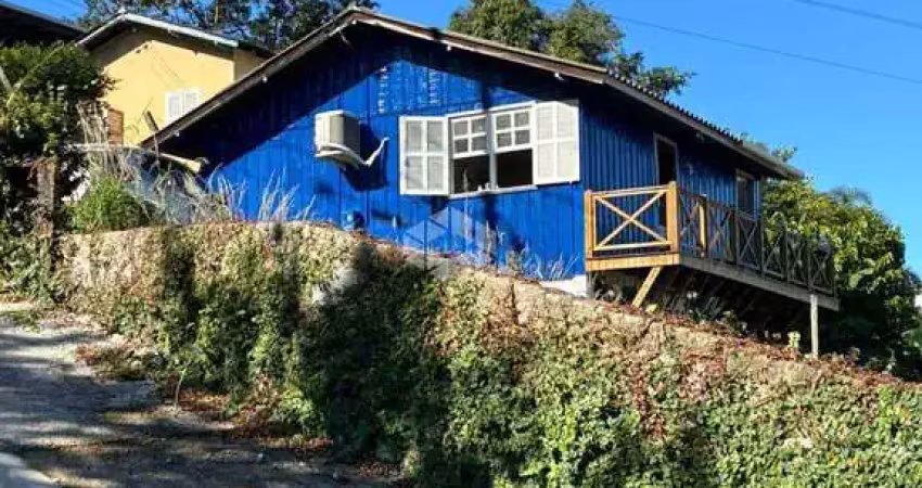 Casa com 2 quartos à venda na Leopoldo Schisler, 1, São Luiz, São José