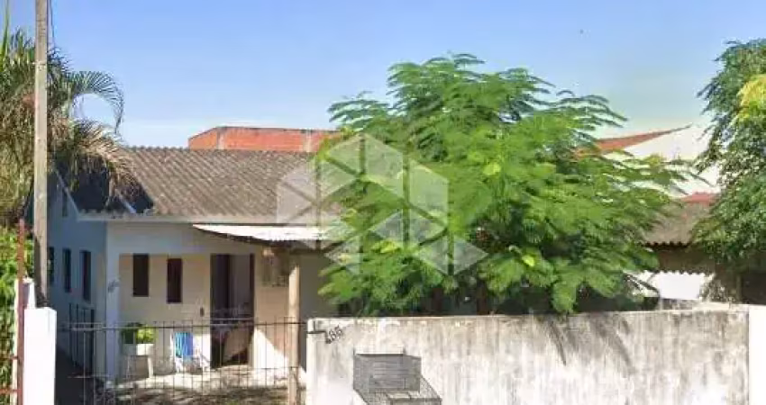 Casa à venda com 02 quartos no bairro passo d´areia em santa maria