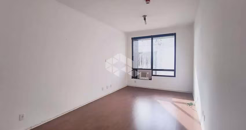 Sala comercial à venda, no bairro flresta, porto alegre/rs, próximo do supermercado rissul da av. cristovão colombo.