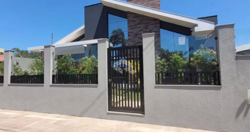 Casa com 4 quartos à venda na Rua Acauã, 630, Atlântida, Xangri-Lá
