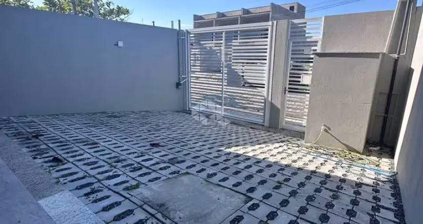 Casa duplex com três quartos em morrinhos bombinhas sc