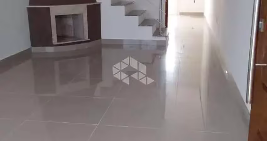 Sobrado 2 dormitórios com suítes e sacada na hípica - zona sul de poa