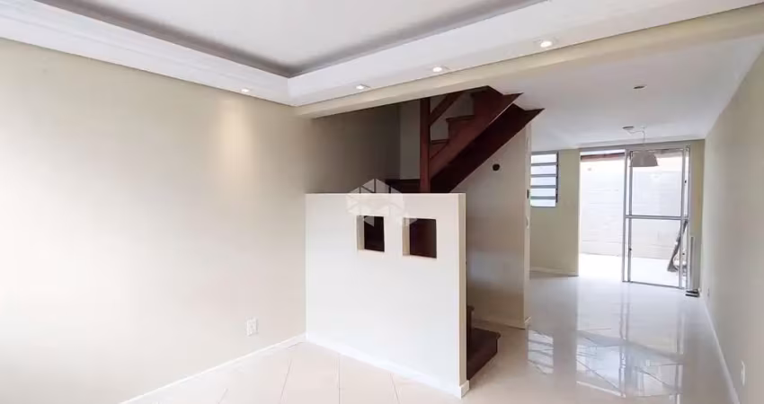 Casa sobrado em condominio com 02 dormitórios e vagano bairro sarandi em porto alegre