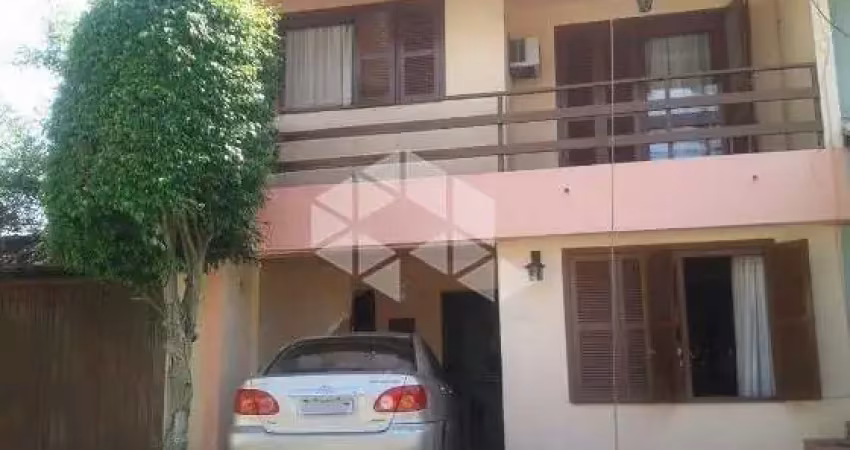 Sobrado a venda com 2 dormitórios com garagem para 2 carros em condomínio - ipanema.