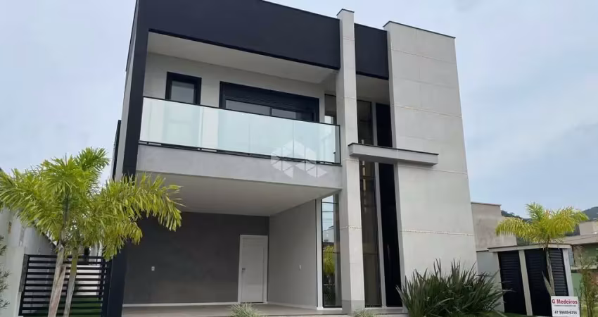 Casa em condomínio fechado com 4 quartos à venda na Rua José Francisco Bernardes, 610, Areias, Camboriú