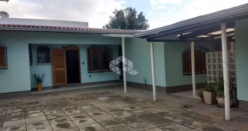 Casa com 3 quartos à venda na Rua Telmo Vieira de Araújo, 345, Aberta dos Morros, Porto Alegre