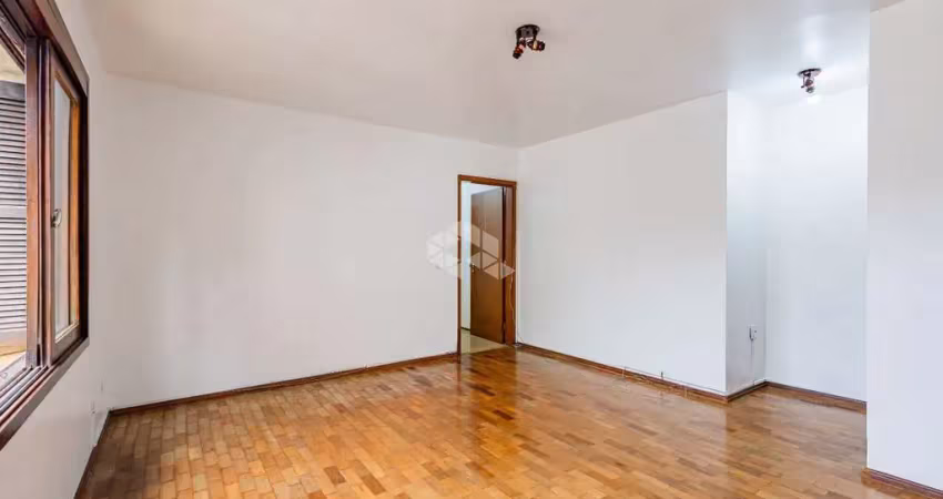 Apartamento de 2 dormitório, transformado em 3 dormitórios, 2 banheiros,  semi - mobiliado, 1 vaga coberta, bairro auxiliadora, porto alegre/rs