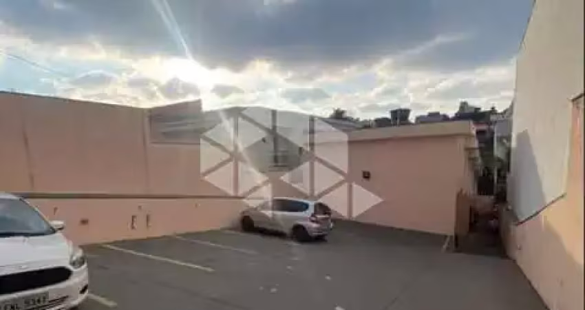 Sobrado à venda na vila ré: 2 suítes e garagem para 2 carros