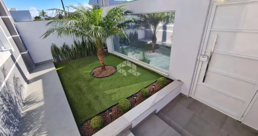 Casa com 3 quartos sendo 1 suíte e 2 vagas de garagem no carianos em florianópolis/sc