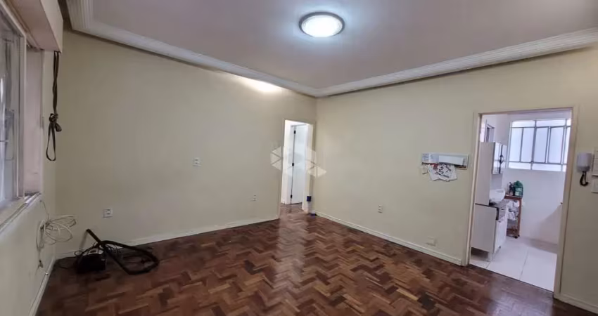 Vende-se apartamento de 3 dormitórios, 80m privativos, 1 vaga, um lance de escada, no bairro santa cecilia, por r$ 380.000,00.