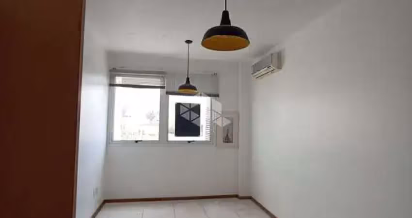 Sala comercial a venda na cidade baixa, com 18 mts.