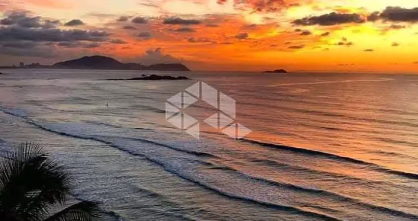 Apartamwnto a venda na praia grande, no bairro real, com 2 quartos 1 suite e 1 vaga
