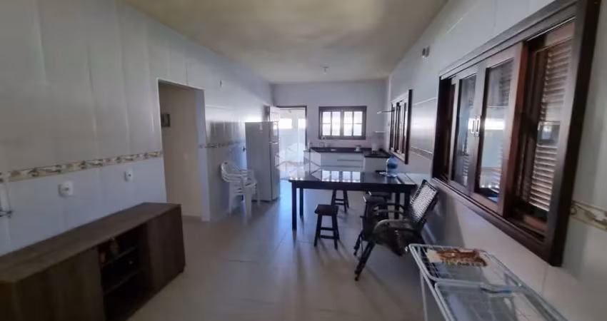 Casa com 3 quartos à venda na Itapoá, 80, Balneário Enseada, São Francisco do Sul