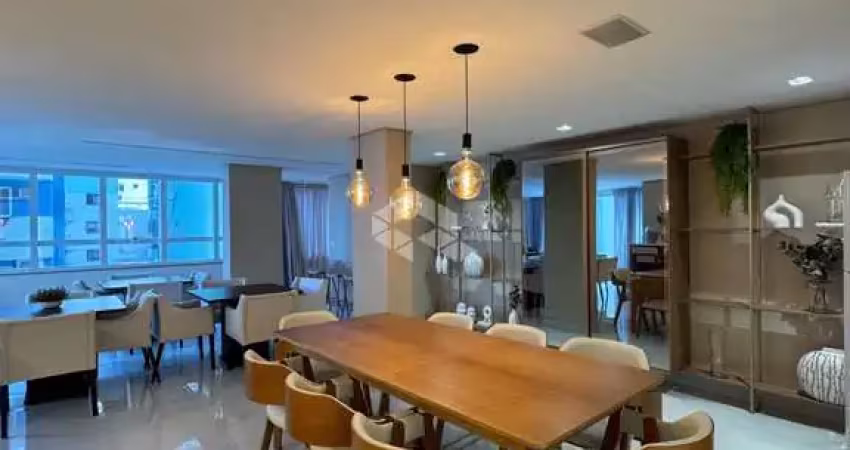 Apartamento com 4 suítes e 2 vagas de garagem em itapema com vista mar