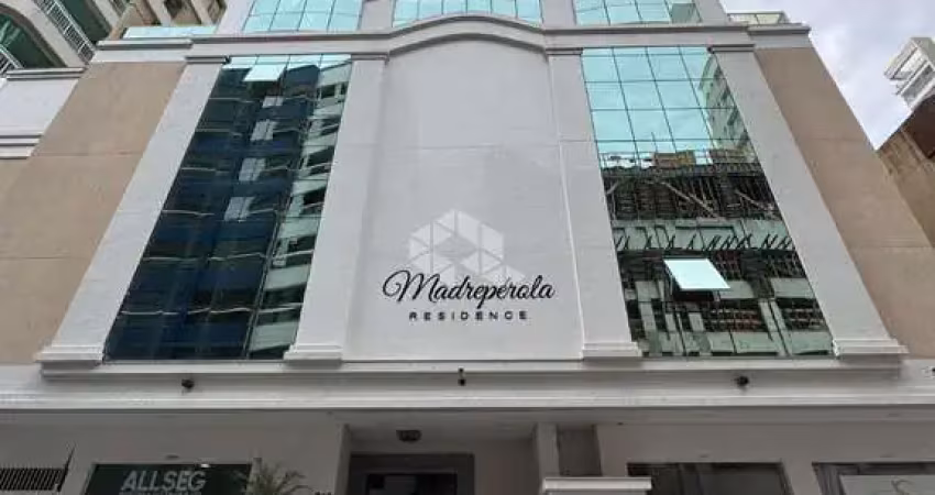 Sala comercial com 93m2 em itapema com 1 vaga de garagem