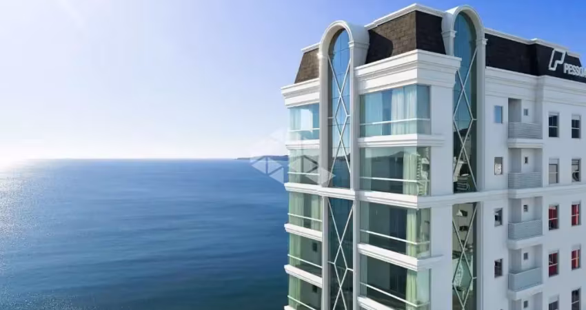 Apartamento quadra mar com 3 suítes e 2 vagas de garagem em itapema