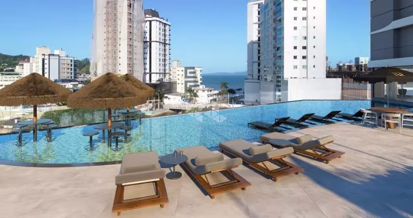 Apartamento com 3 suítes e 2 vagas de garagem em itapema centro a 120m mar
