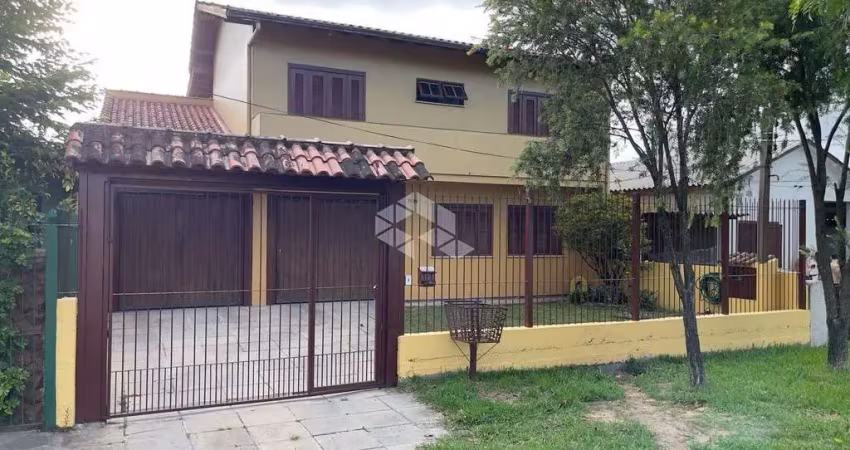 Casa à venda no bairro hípica com 3 quartos (1 suíte)