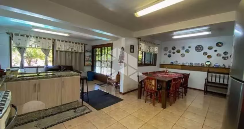 Casa de 3 dormitórios com suíte no bairro estancia velha