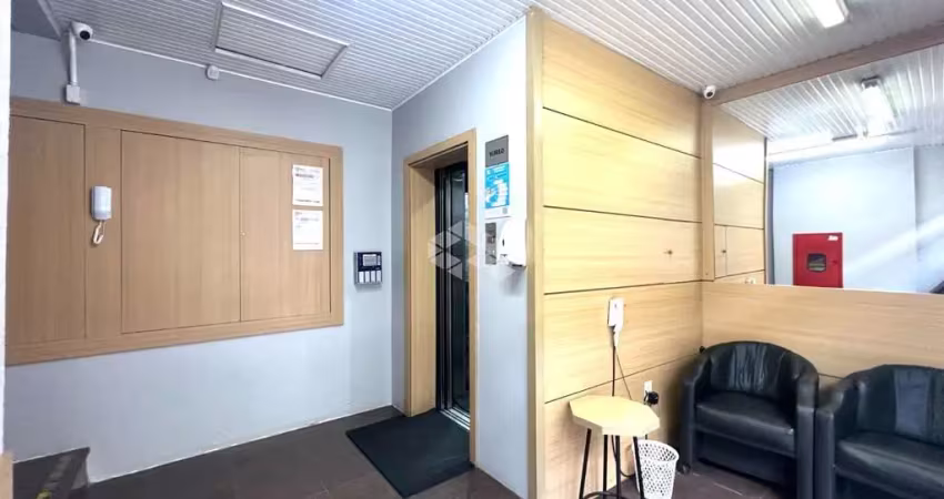 Sala com banheiro, com área total de 32 m2, bairro santa maria goretti, porto alegre - rs