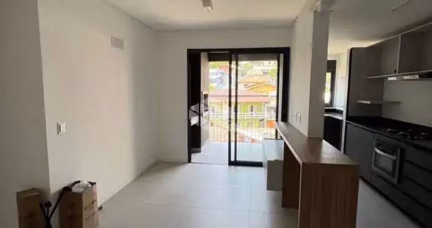 Apartamento de 2 dormitórios c/ suíte semi mobiliado com churrasqueira no joão paulo