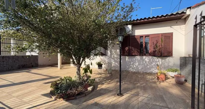 Casa 3 domitórios centro gravataí com pátio e garagem pra 2 carros