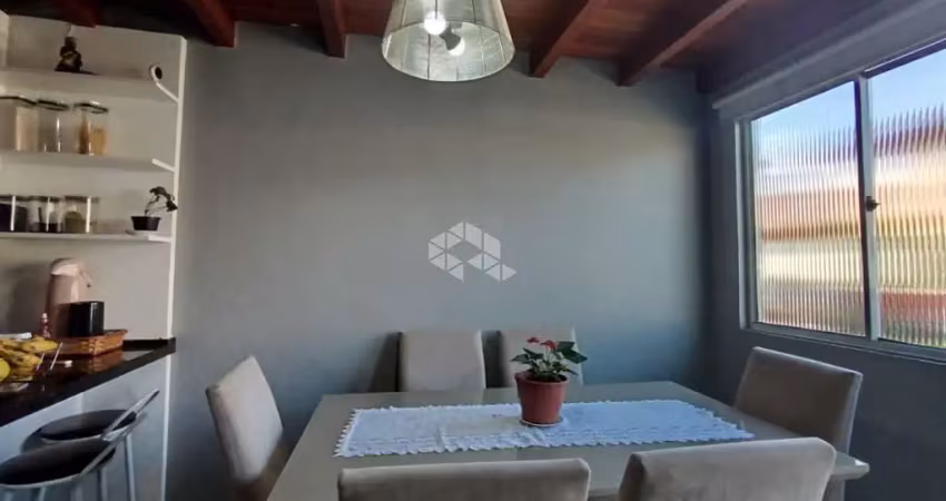 Casa sobrado à venda em condomínio fechado com 2 quartos