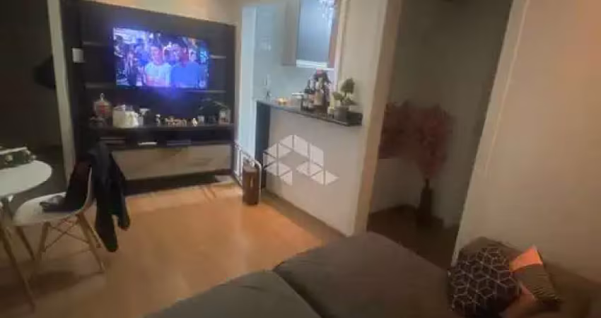Apartamento de 1 dormitório semi mobiliado com sacada no praia de belas..