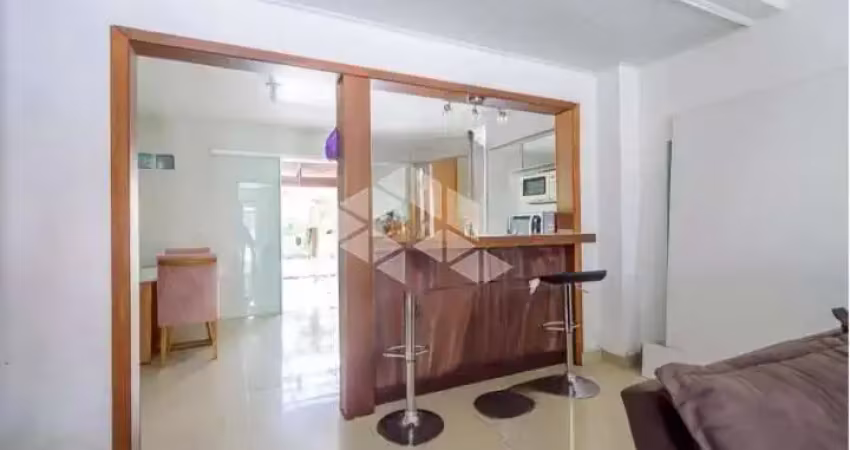 Casa com 2 quartos à venda na Rua Silvestre Sauter, 22, Hípica, Porto Alegre